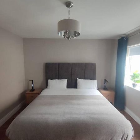Blacklion Prime Location Apartment Eksteriør billede
