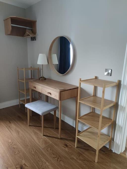 Blacklion Prime Location Apartment Eksteriør billede