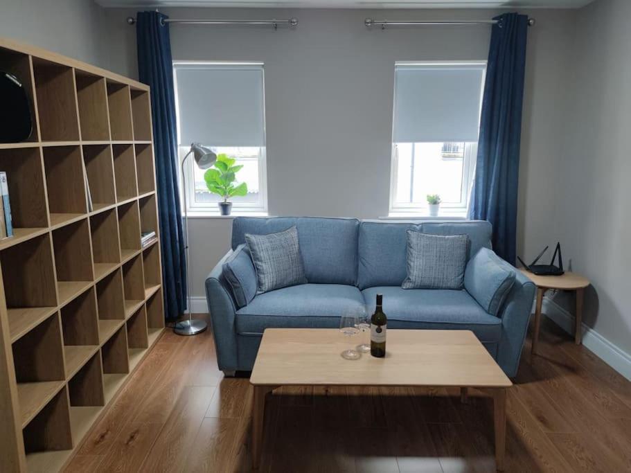Blacklion Prime Location Apartment Eksteriør billede