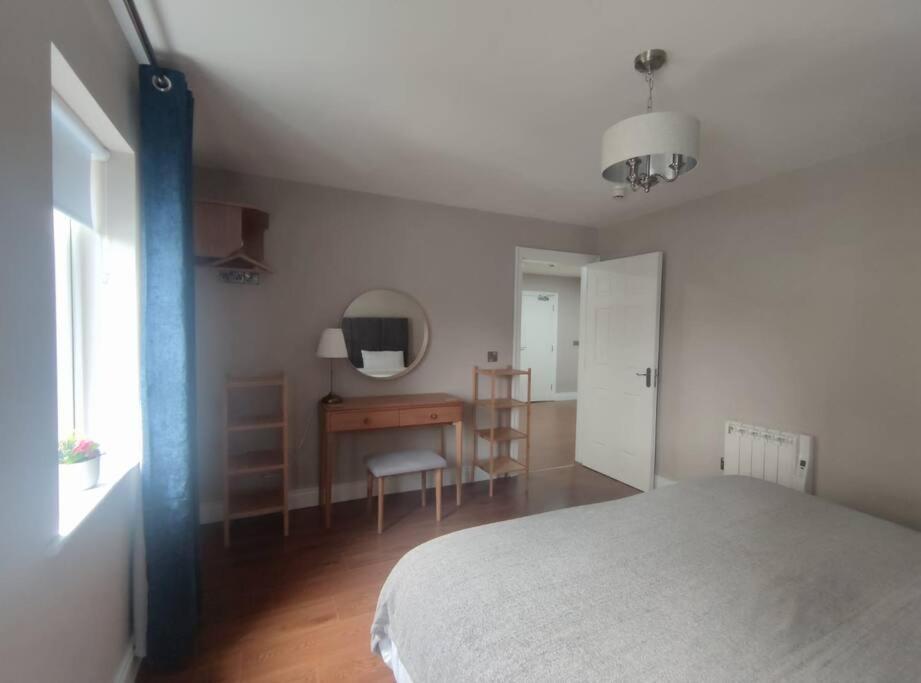 Blacklion Prime Location Apartment Eksteriør billede