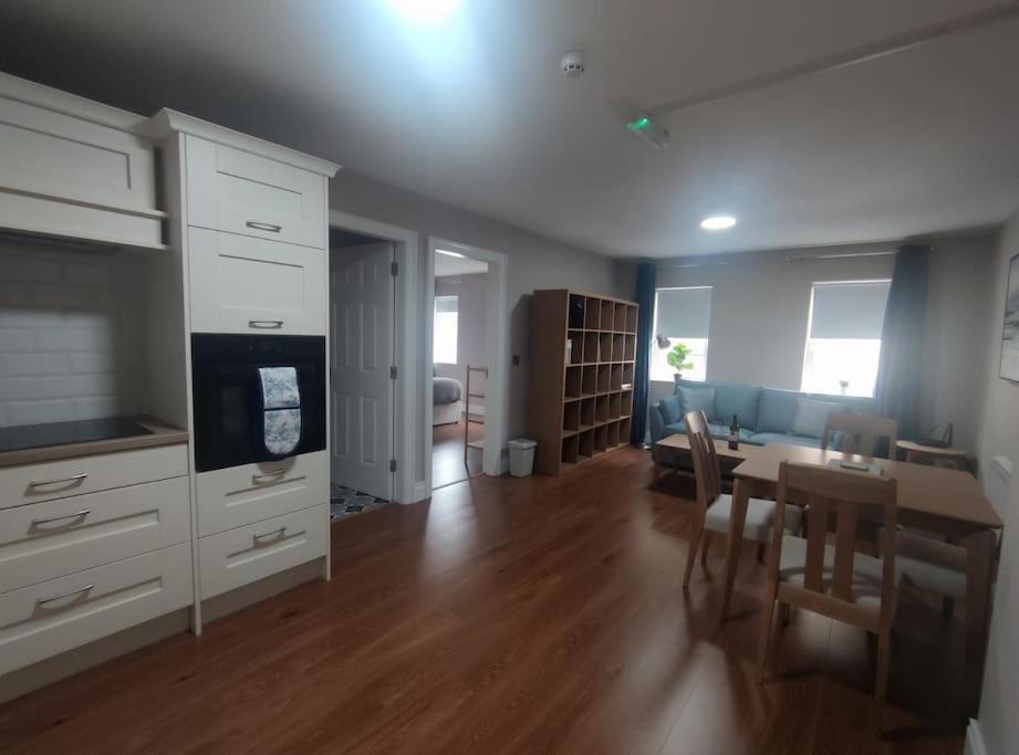 Blacklion Prime Location Apartment Eksteriør billede