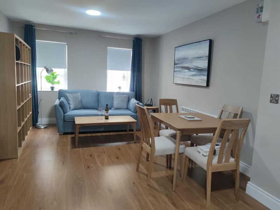 Blacklion Prime Location Apartment Eksteriør billede